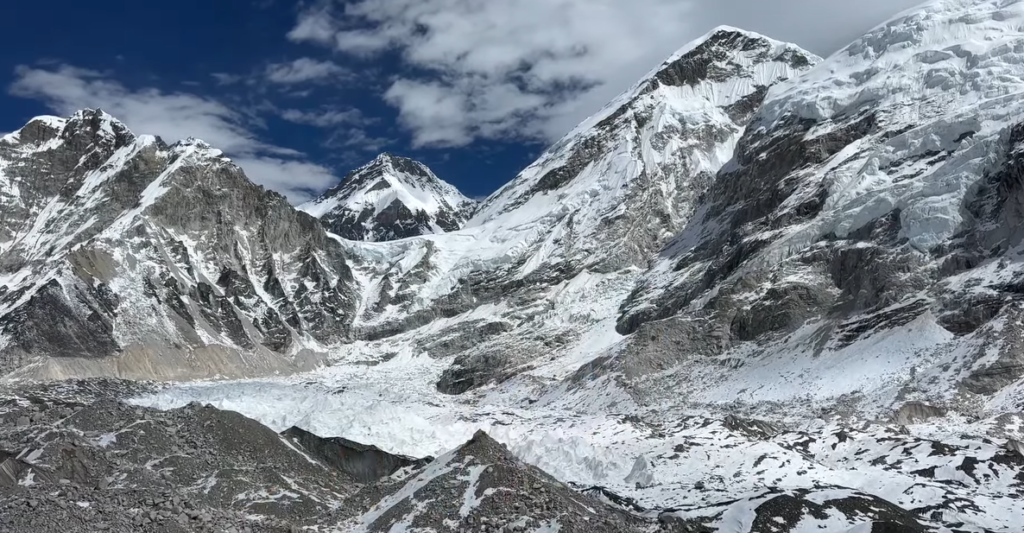 Everest Base Camp in Winter vs. Autumn: Best Time for Your Journey