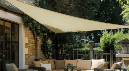 How to Stay Cool Outside: The Benefits of UV-Blocking Shade Sails