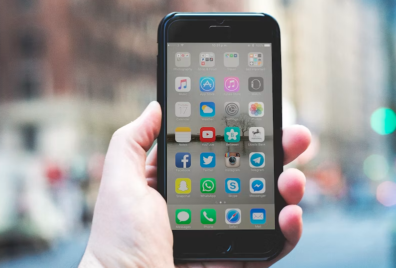 iOS App Testing in 2025: Why Real Devices Still Matter More Than Simulators