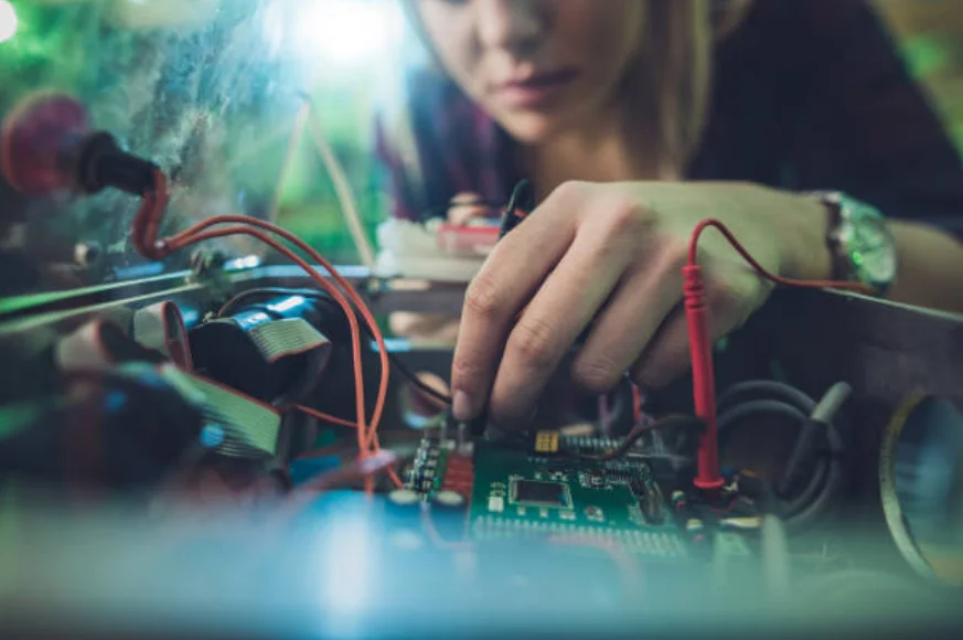 What Makes STM32 Microcontrollers Ideal for Embedded Projects?